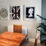 Plymouth City Centre Apartment Near Theatre Royal